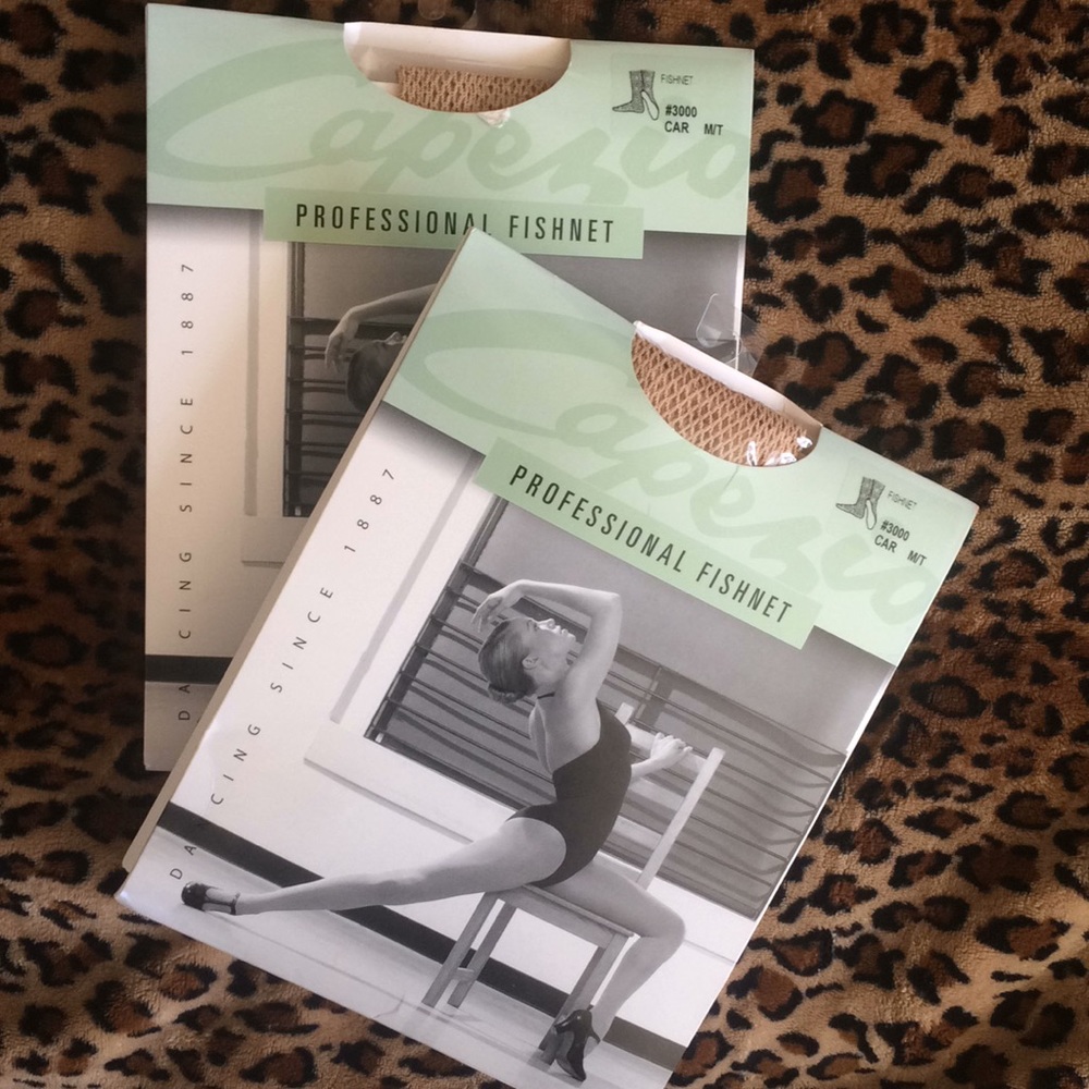 Capezio Professional Dancer Fishnets M/T